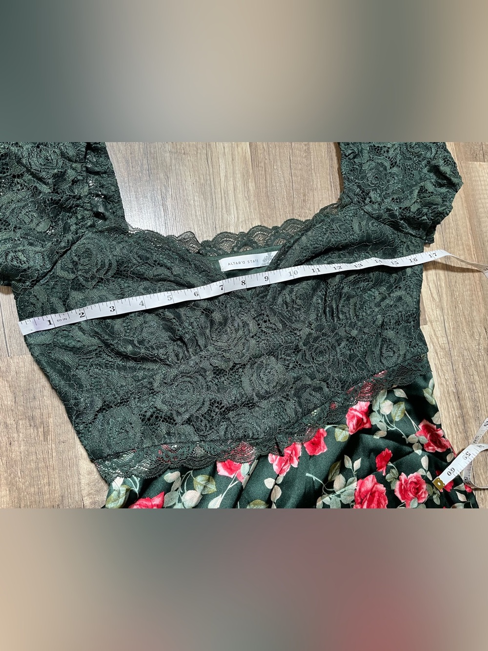 Altar'd State Floral Print Midi Dress Lace Bodice Short Sleeve Size M - Picture 15 of 17